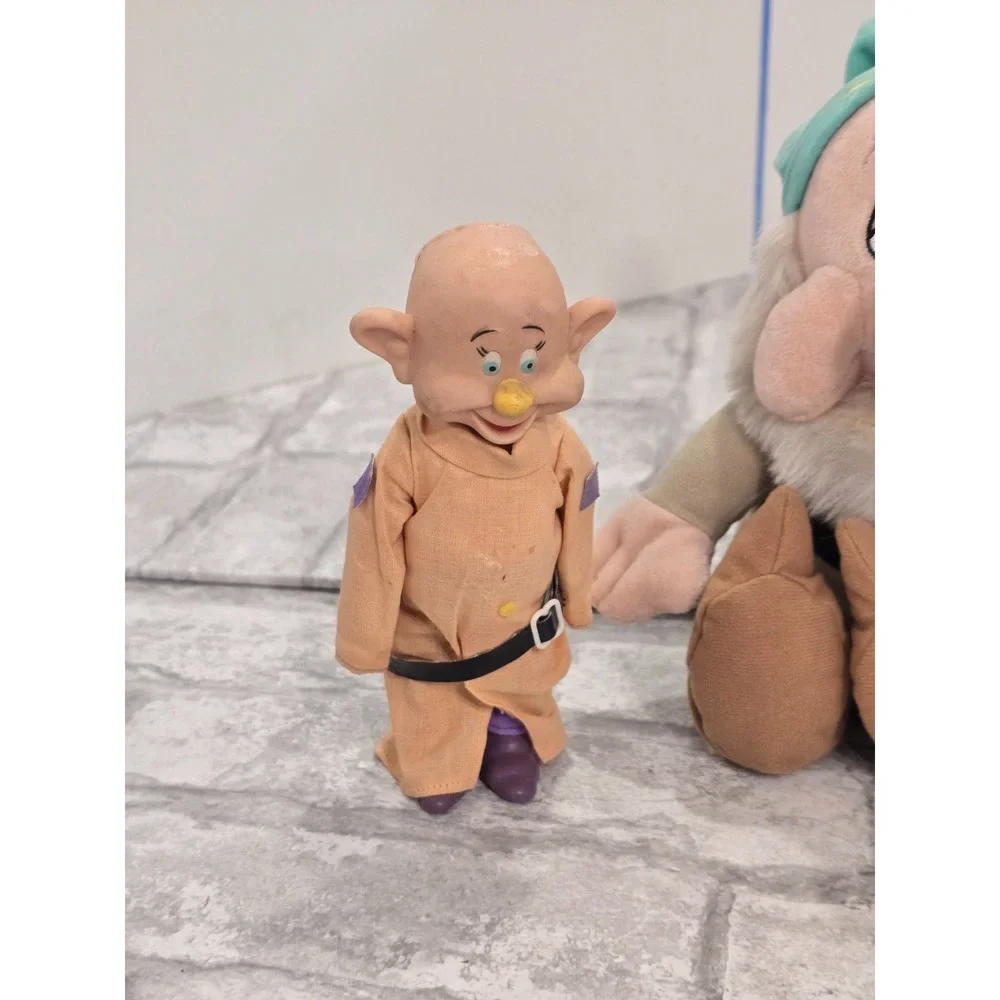 Lot Sleepy Dwarf Snow White the 7 Dwarfs Plush Bean Bag Dopey Vinyl Dopey 80s